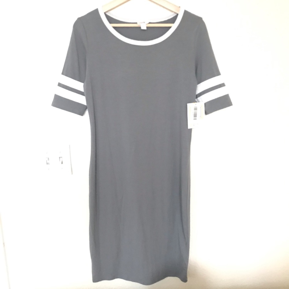 NWT Julia weekend dress gray white stripes
